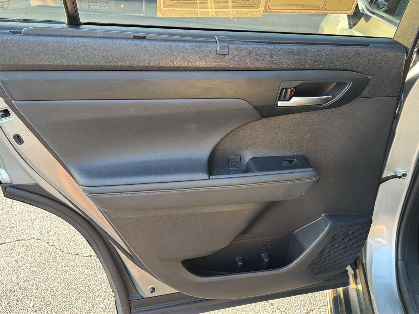 Used 2023 Toyota Highlander SUV