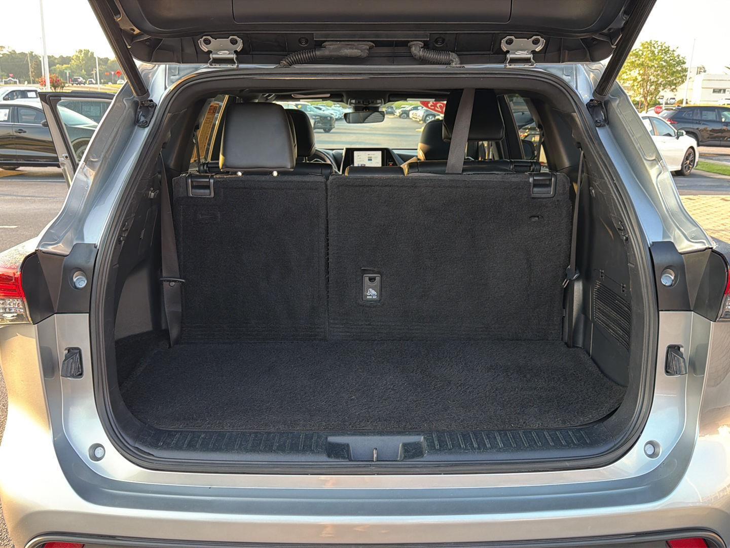 Used 2023 Toyota Highlander SUV