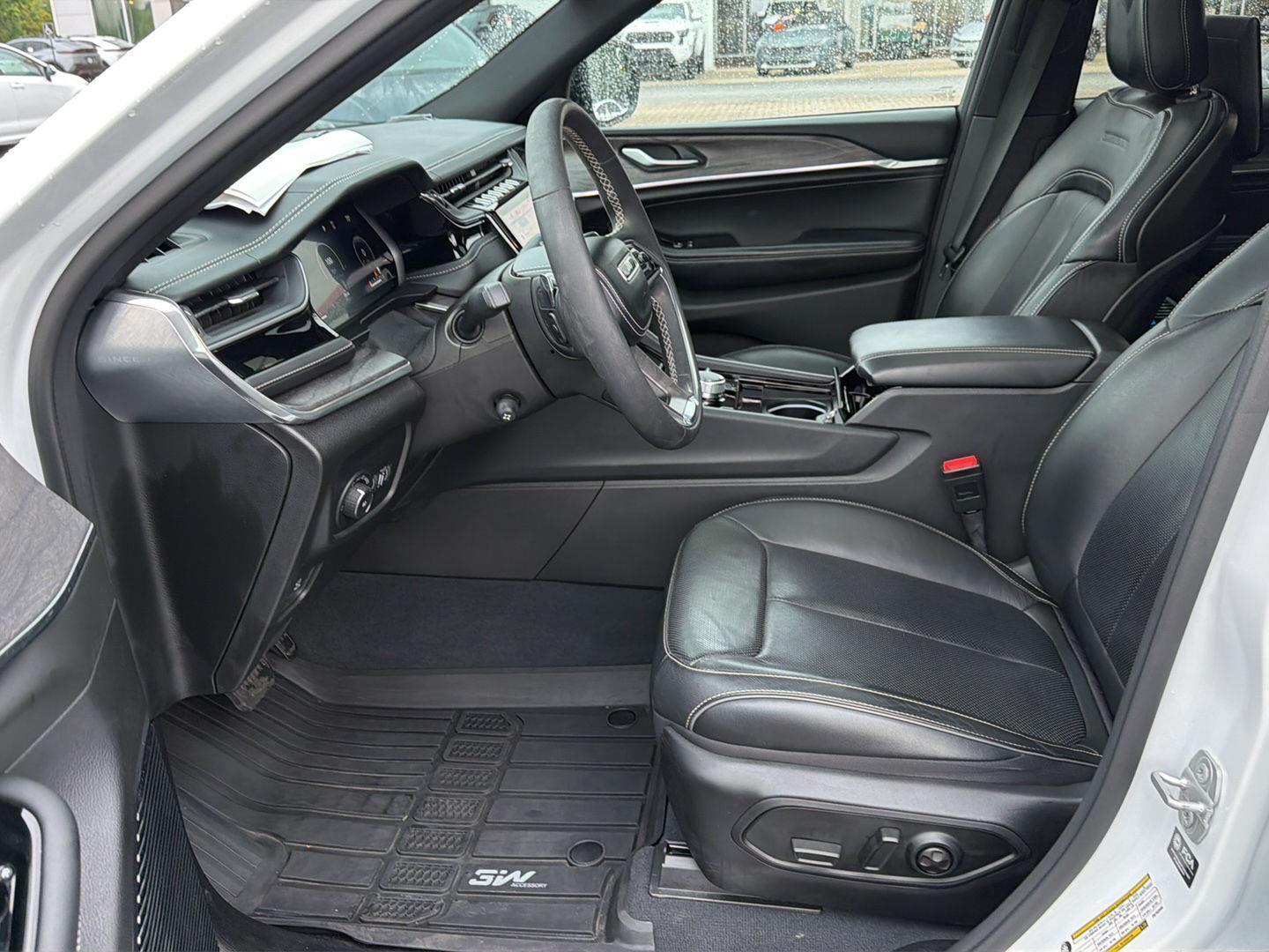 Used 2023 Jeep Grand Cherokee L SUV