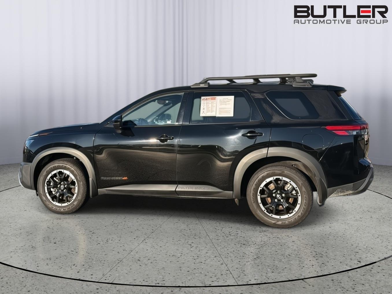 Used 2023 Nissan Pathfinder SUV