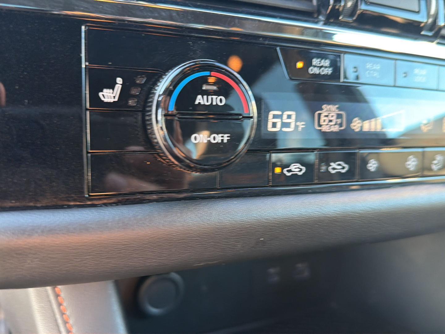 Used 2023 Nissan Pathfinder SUV