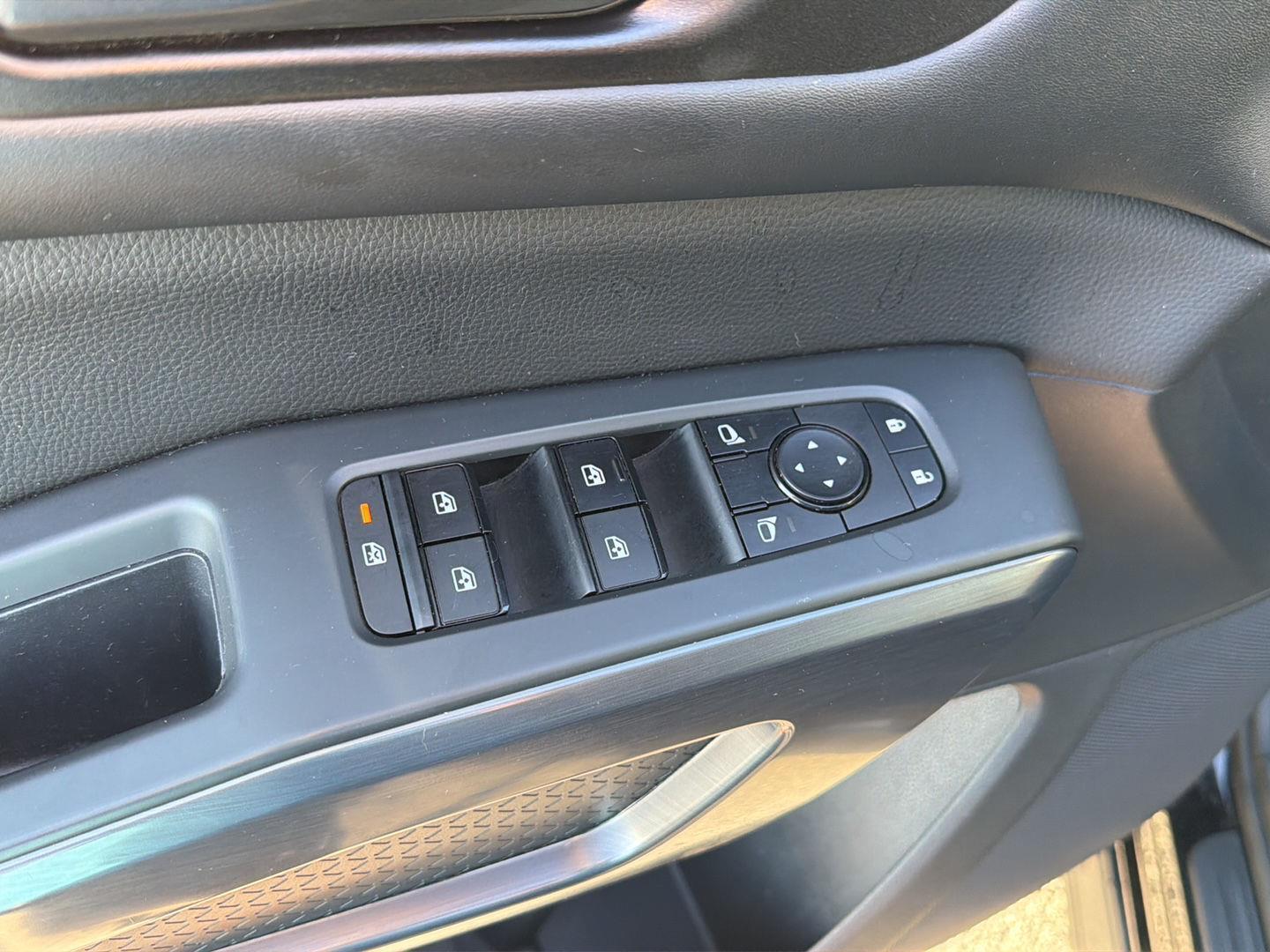 Used 2023 Nissan Pathfinder SUV