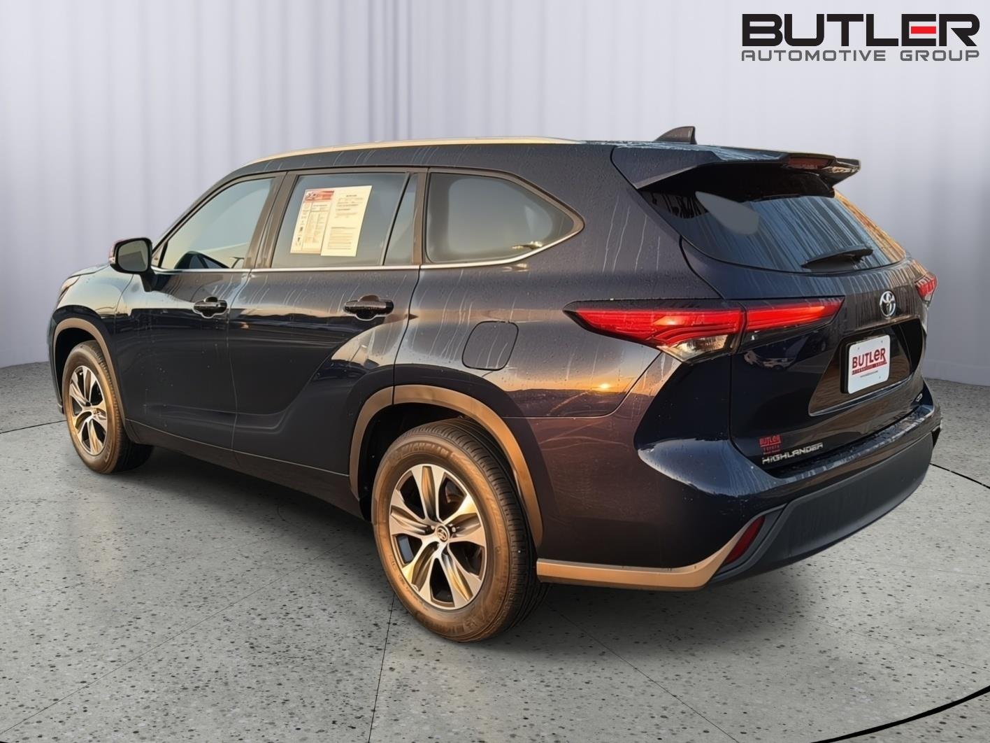 Used 2023 Toyota Highlander SUV
