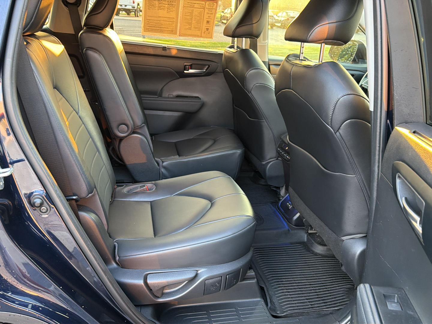 Used 2023 Toyota Highlander SUV