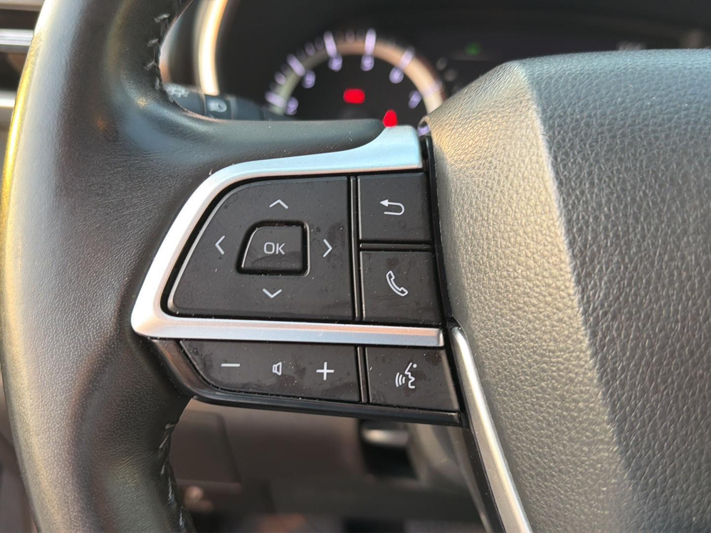Used 2023 Toyota Highlander SUV