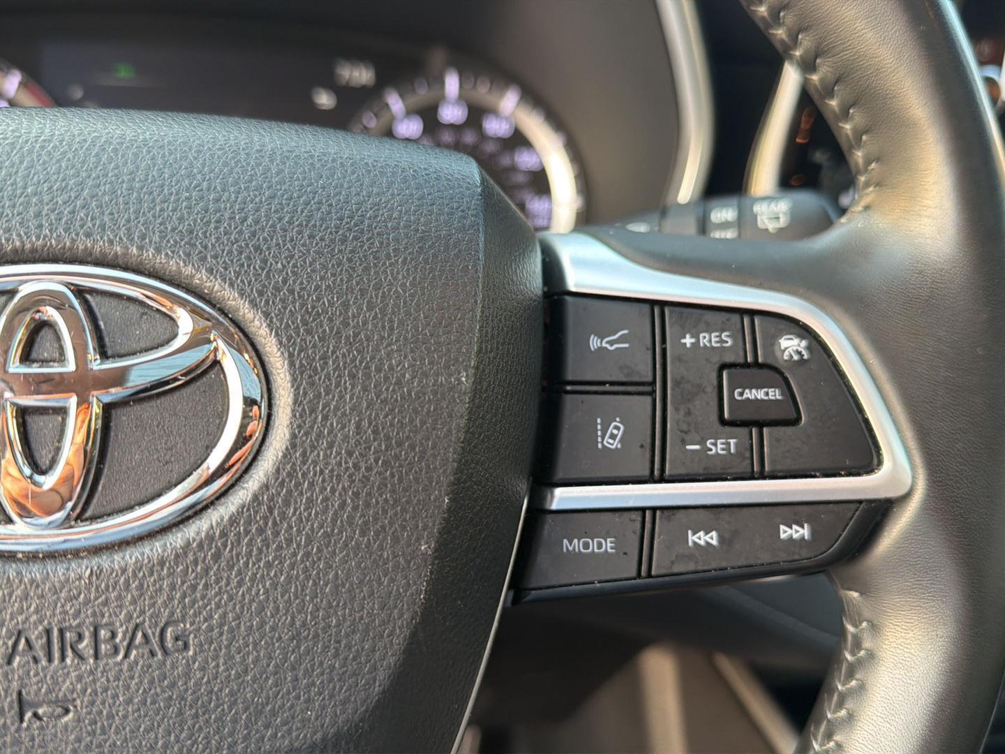 Used 2023 Toyota Highlander SUV