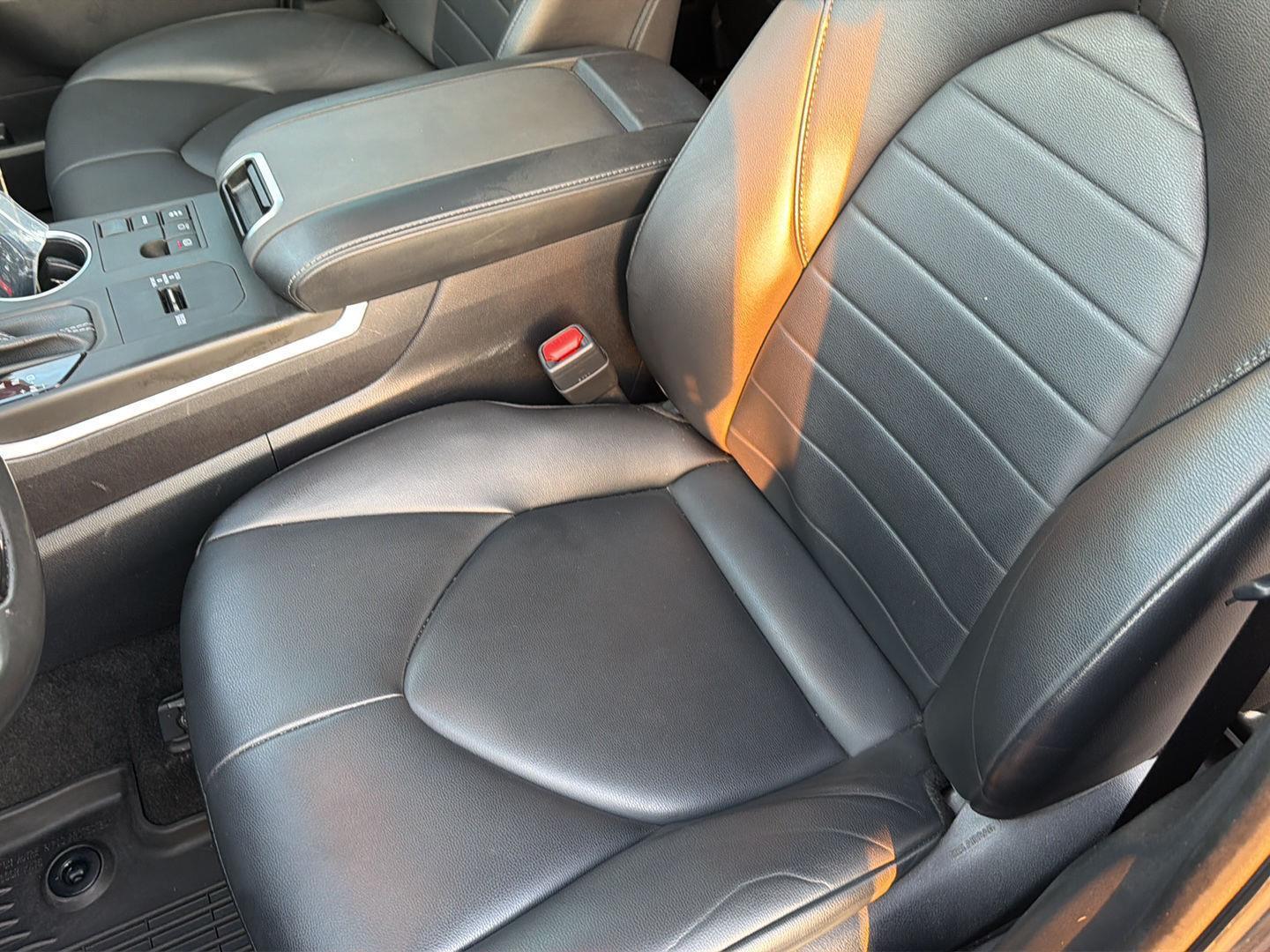 Used 2023 Toyota Highlander SUV