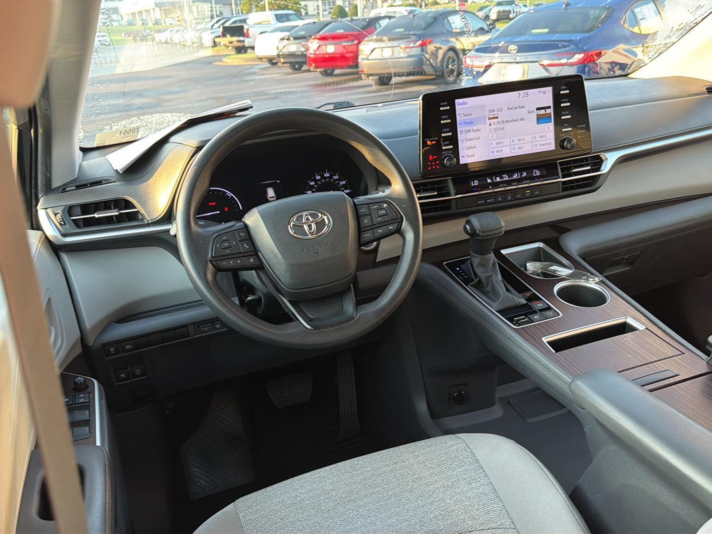 Used 2023 Toyota Sienna Van