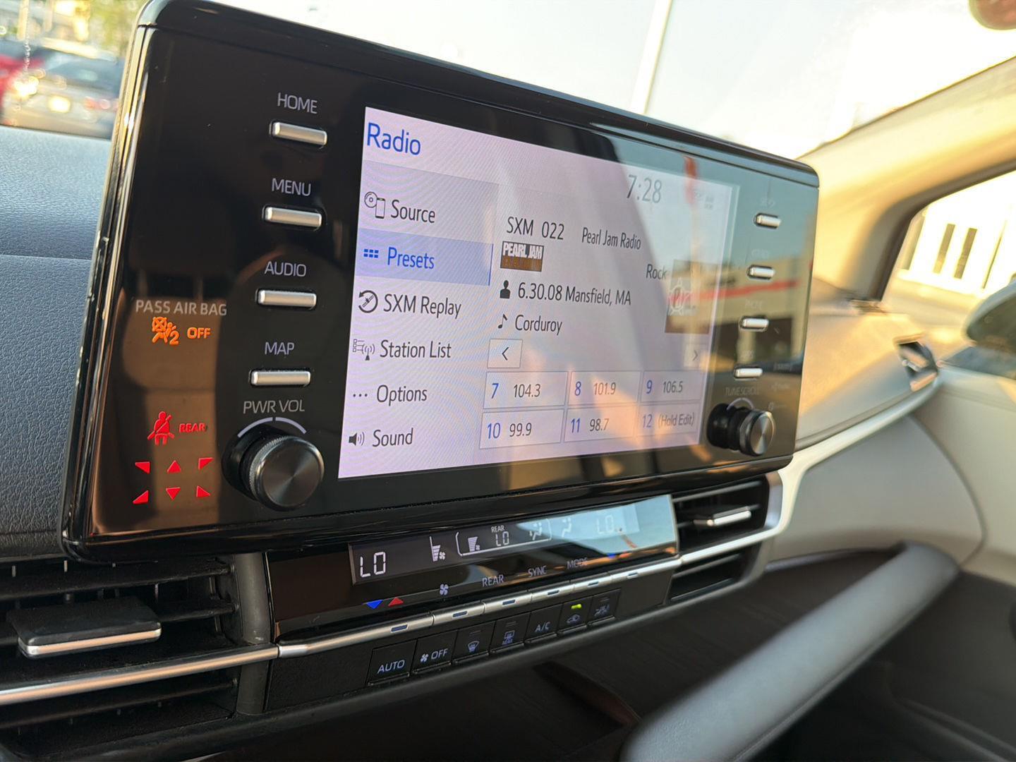 Used 2023 Toyota Sienna Van