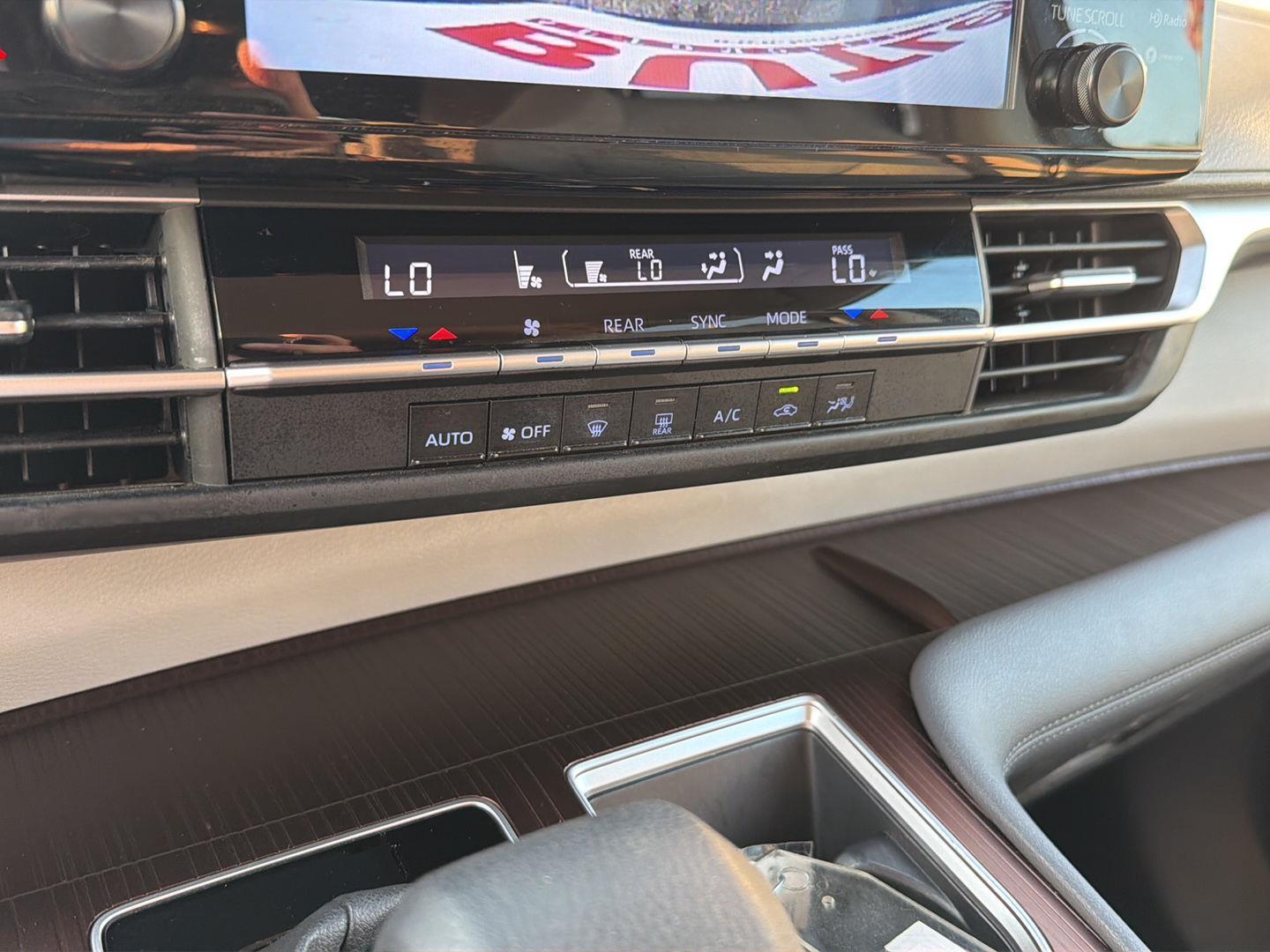 Used 2023 Toyota Sienna Van