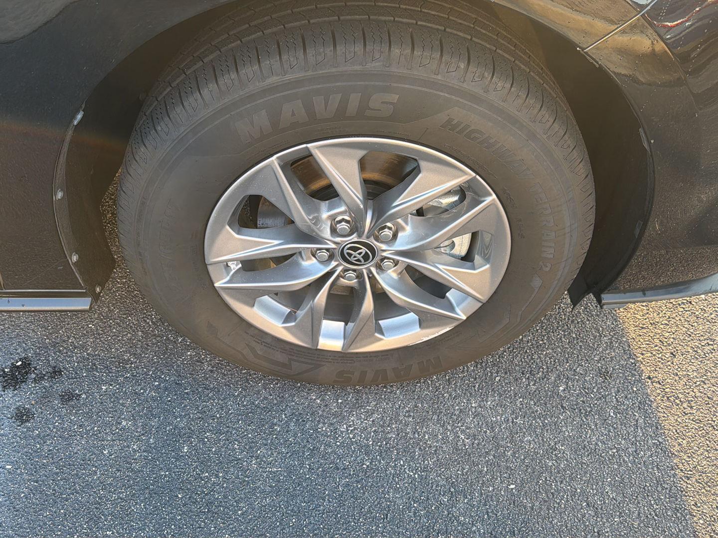 Used 2023 Toyota Sienna Van