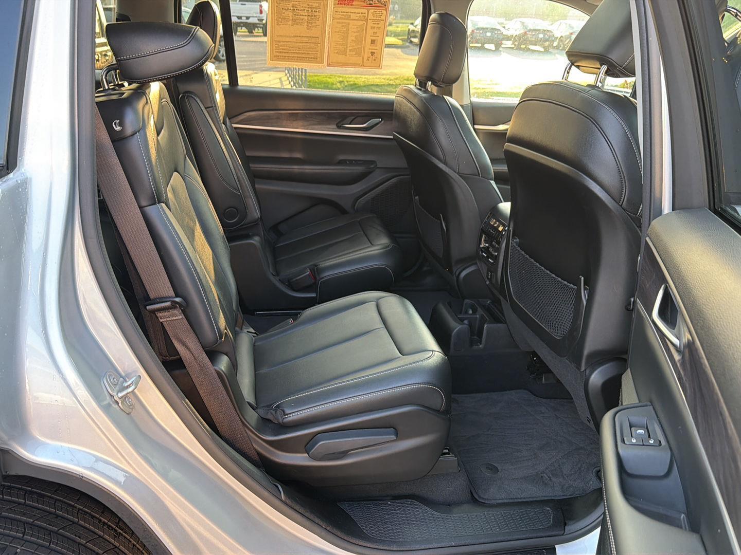 Used 2024 Jeep Grand Cherokee L SUV