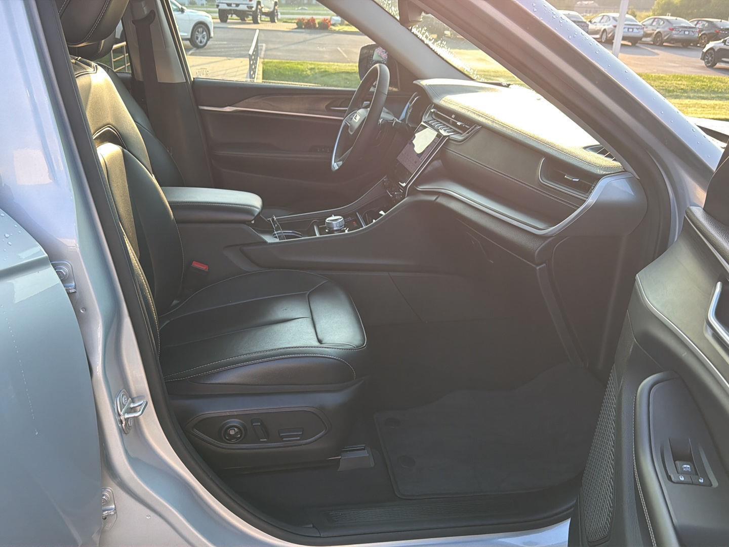 Used 2024 Jeep Grand Cherokee L SUV