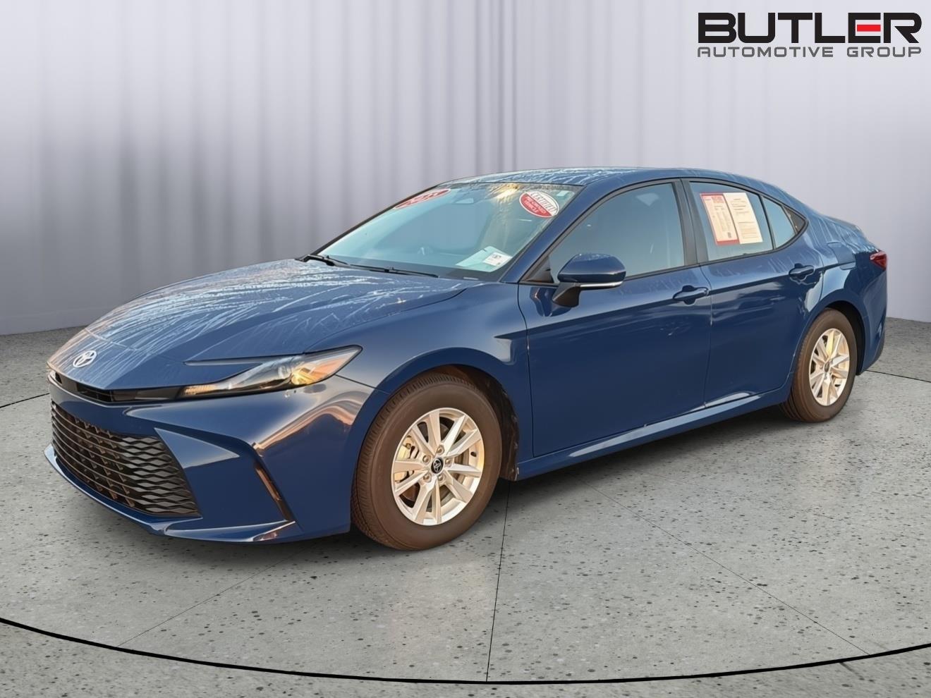 Reservoir Blue 2025 Toyota Camry Sedan Front-Wheel Drive Continuously Variable Transmission