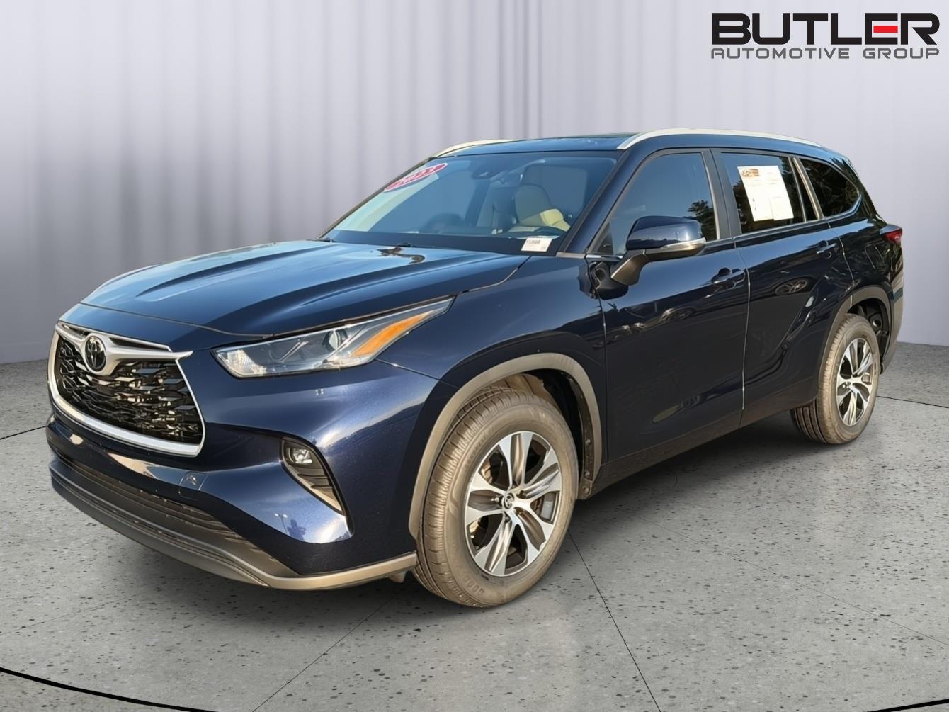 Used 2023 Toyota Highlander SUV
