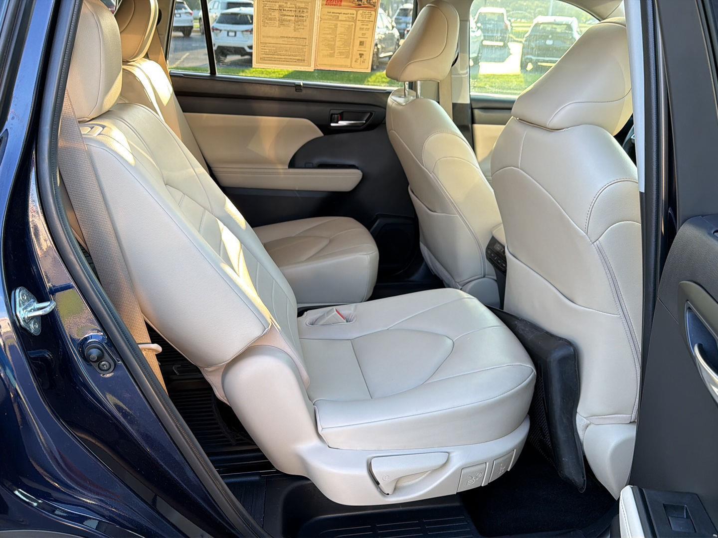 Used 2023 Toyota Highlander SUV