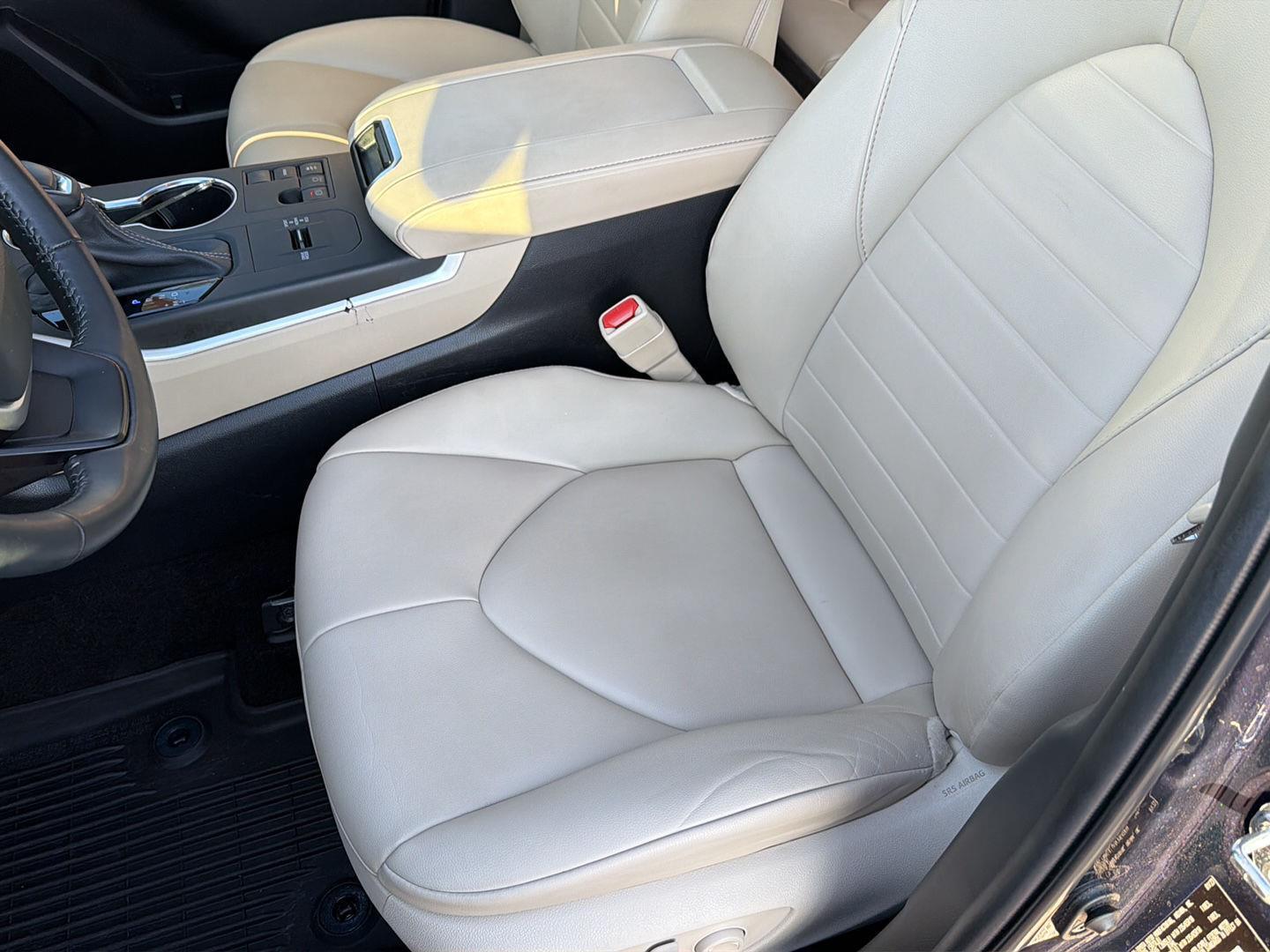 Used 2023 Toyota Highlander SUV