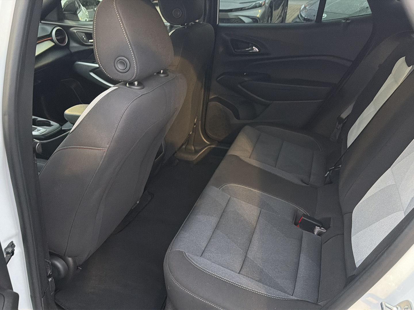 Used 2025 Chevrolet Trax SUV