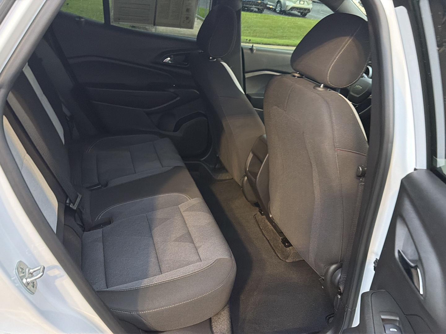 Used 2025 Chevrolet Trax SUV
