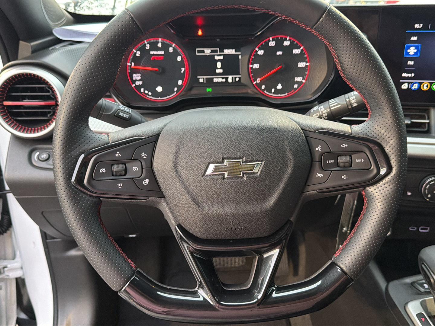 Used 2025 Chevrolet Trax SUV