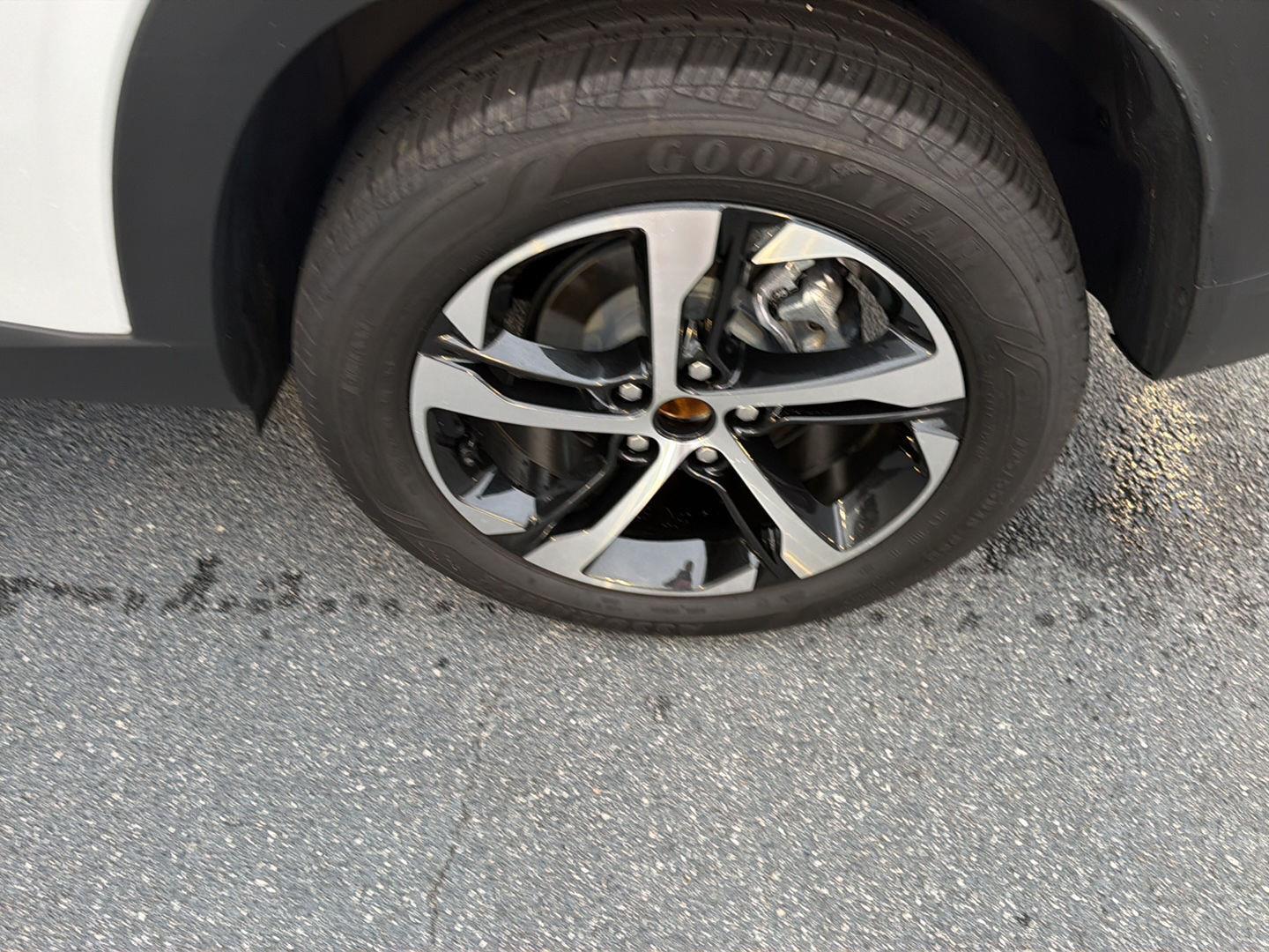Used 2025 Chevrolet Trax SUV