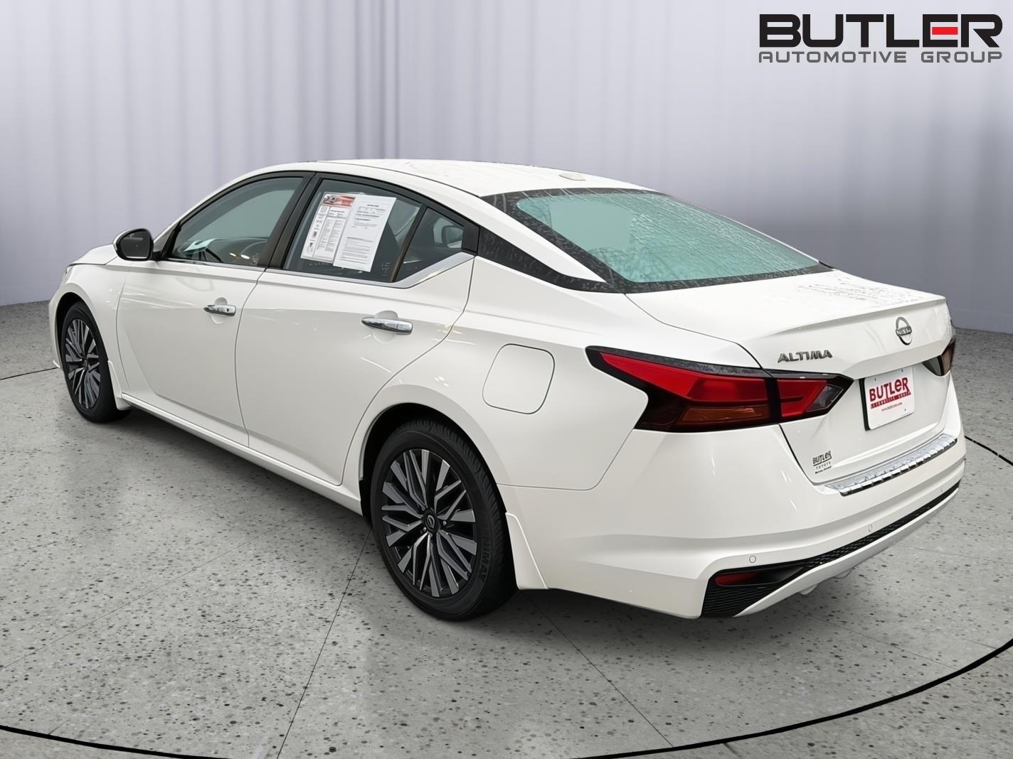 Used 2023 Nissan Altima Sedan