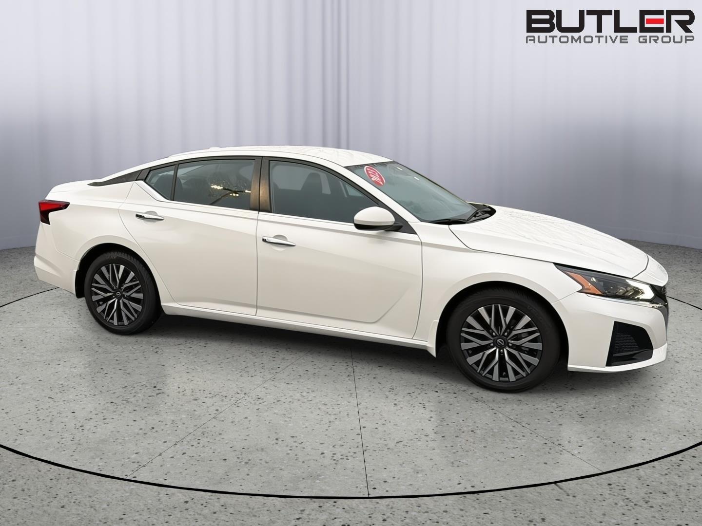 Used 2023 Nissan Altima Sedan
