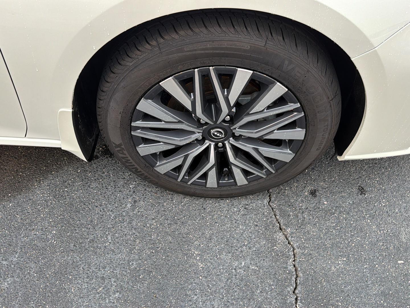 Used 2023 Nissan Altima Sedan
