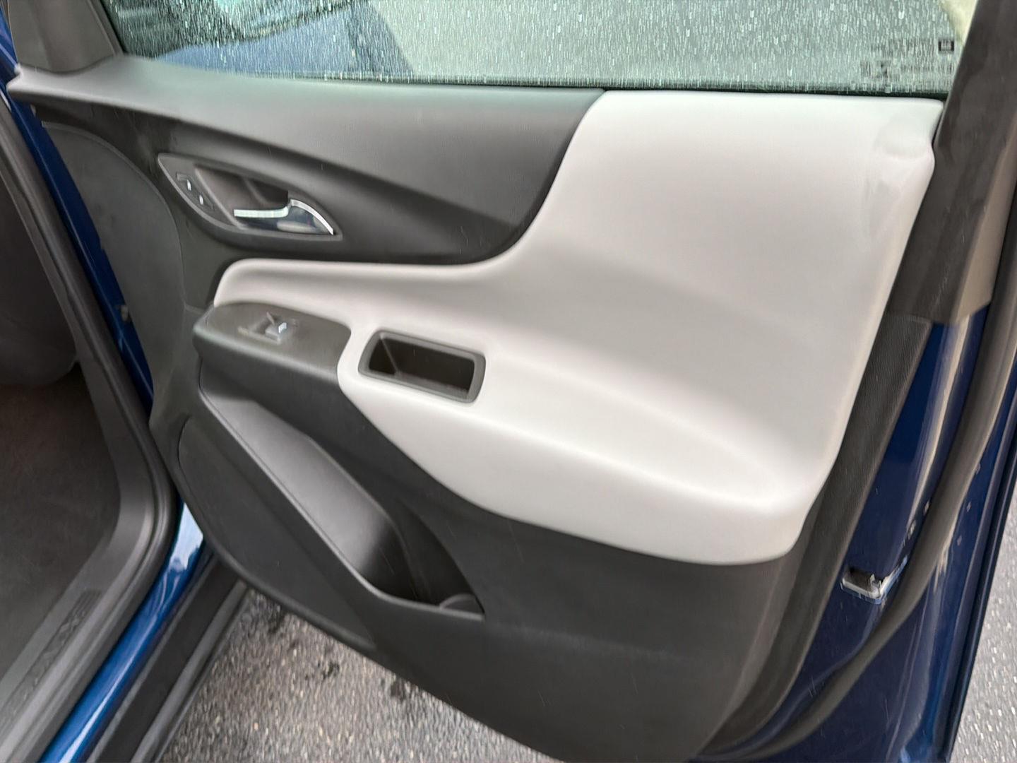 Used 2022 Chevrolet Equinox SUV
