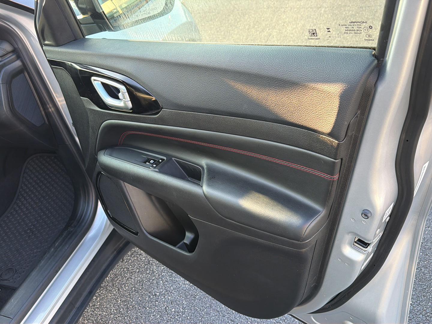 Used 2025 Jeep Compass SUV