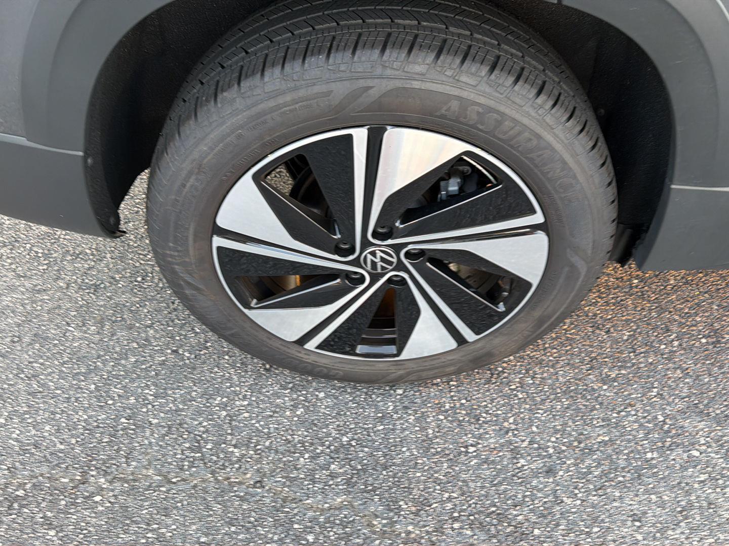 Used 2025 Volkswagen Taos SUV