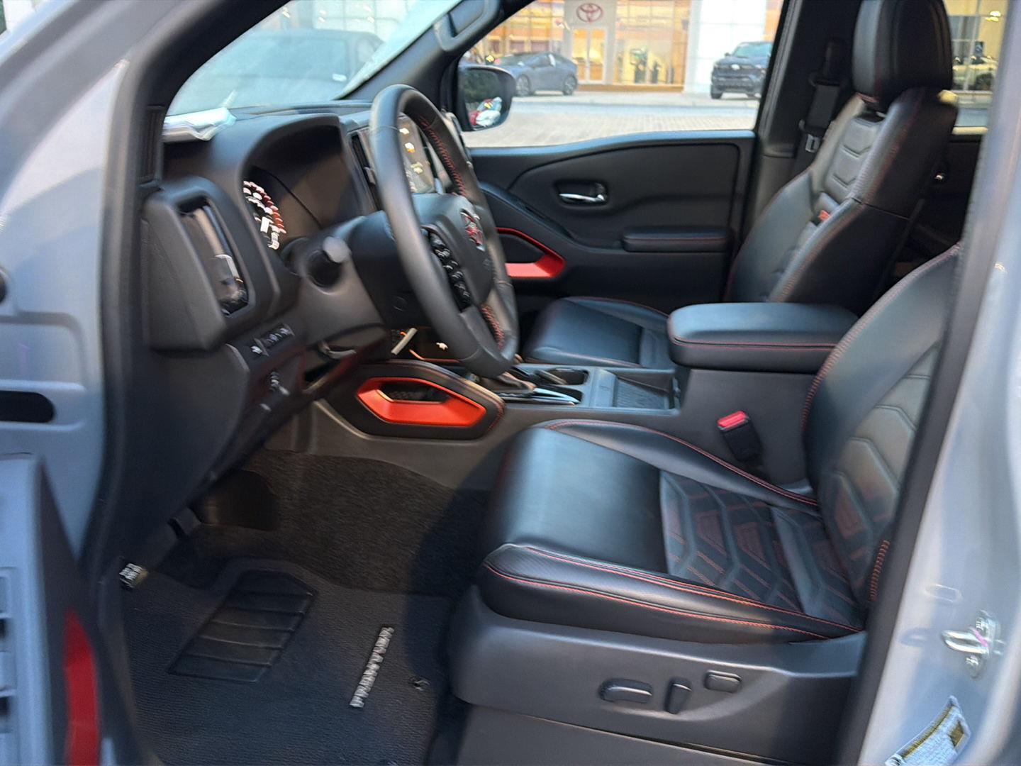 Used 2025 Nissan Frontier Truck