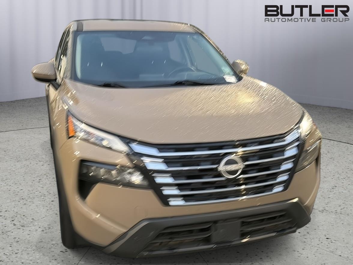 Used 2024 Nissan Rogue SUV