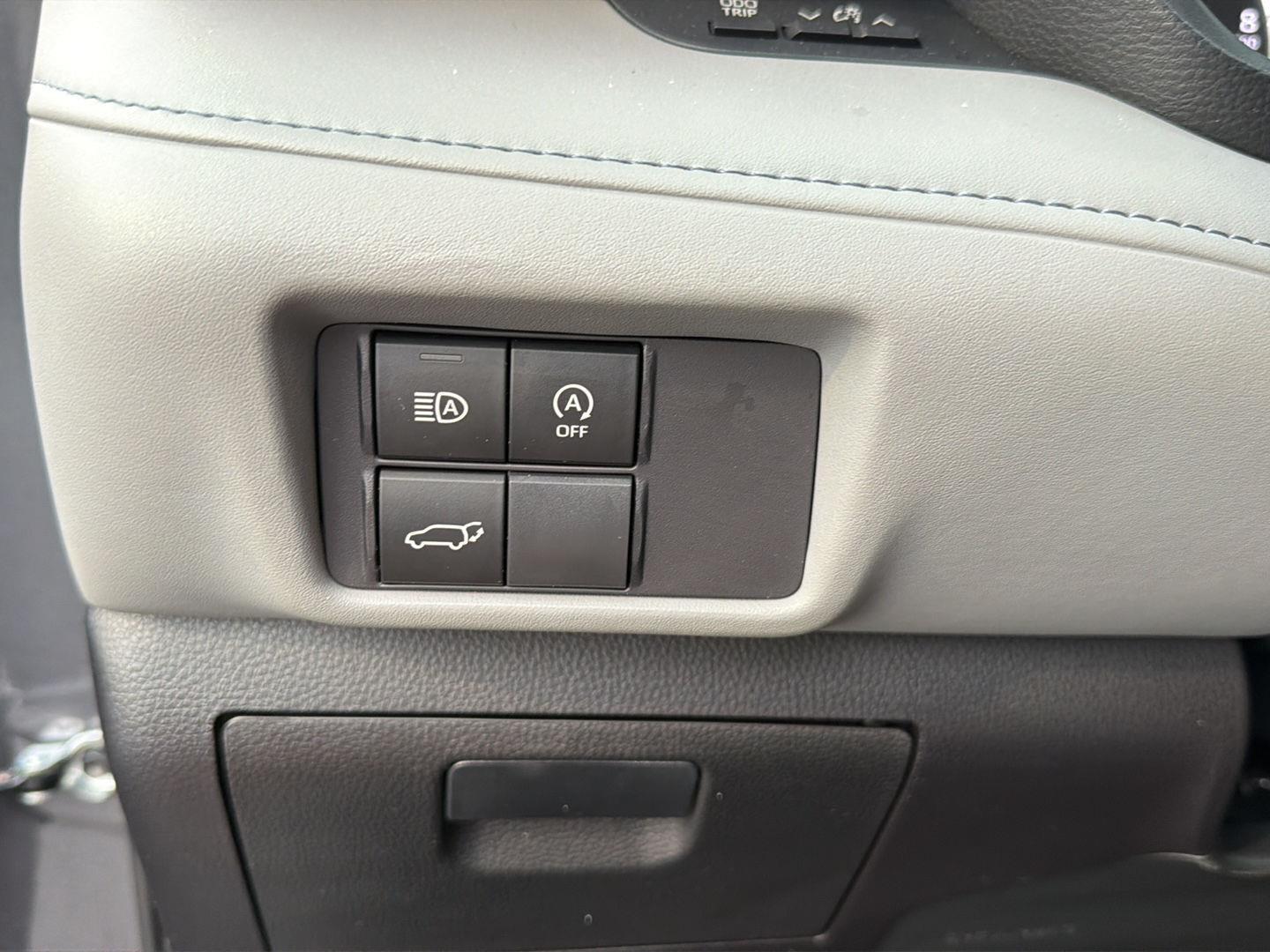 Used 2023 Toyota Highlander SUV