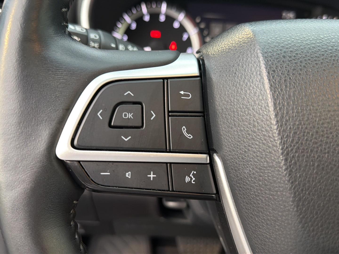 Used 2023 Toyota Highlander SUV