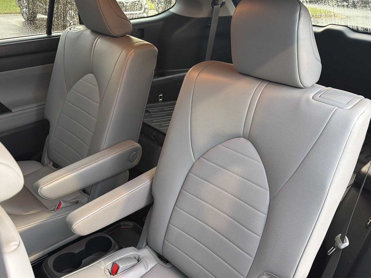 Used 2023 Toyota Highlander SUV