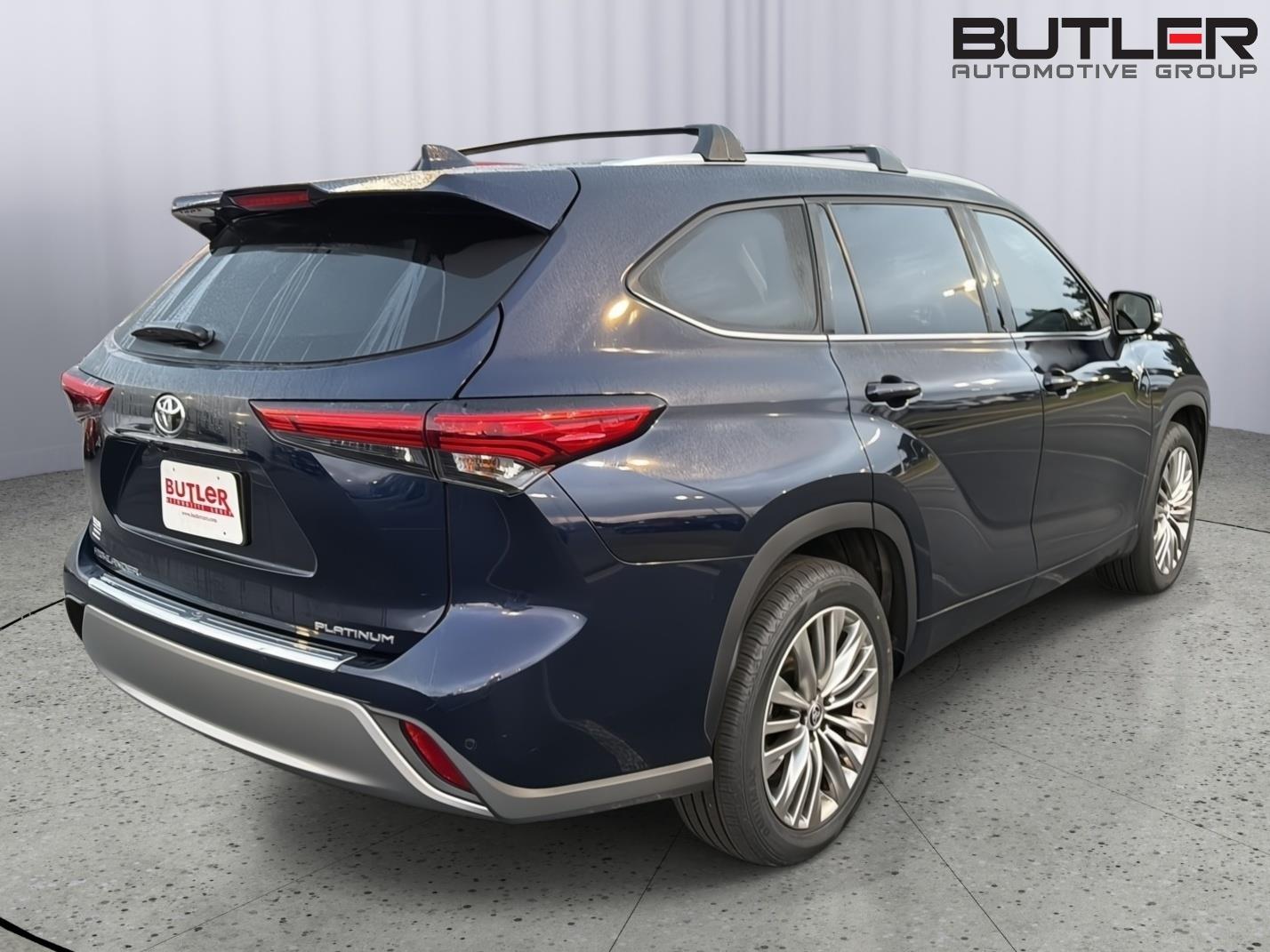 Used 2022 Toyota Highlander SUV
