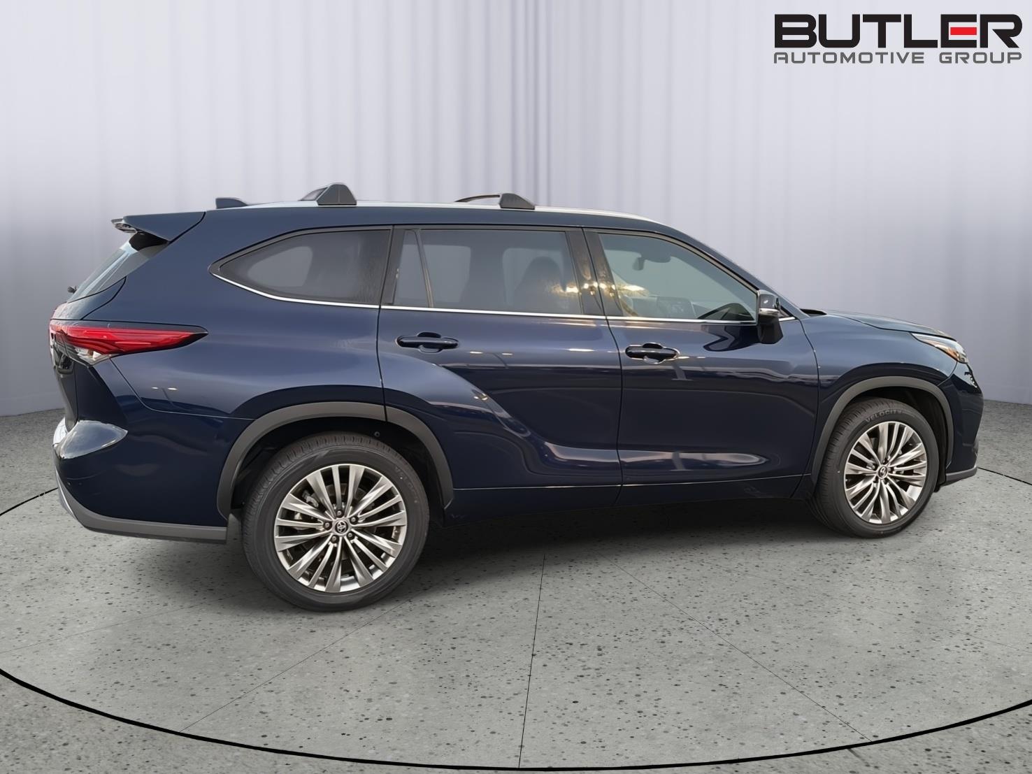 Used 2022 Toyota Highlander SUV