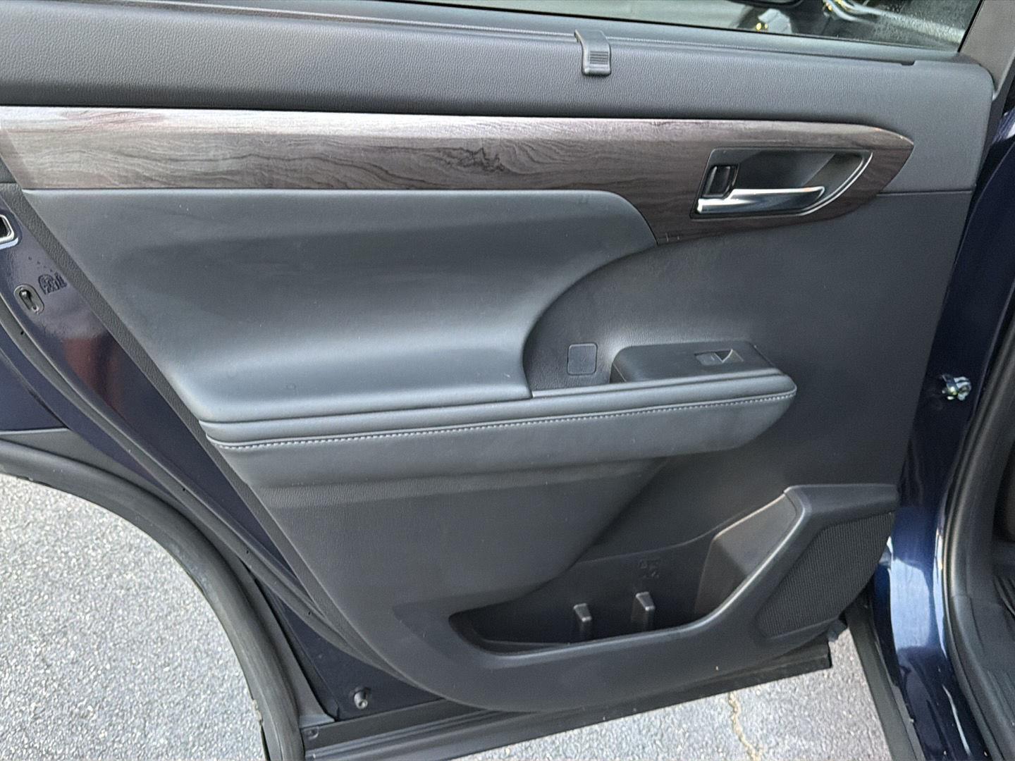 Used 2022 Toyota Highlander SUV