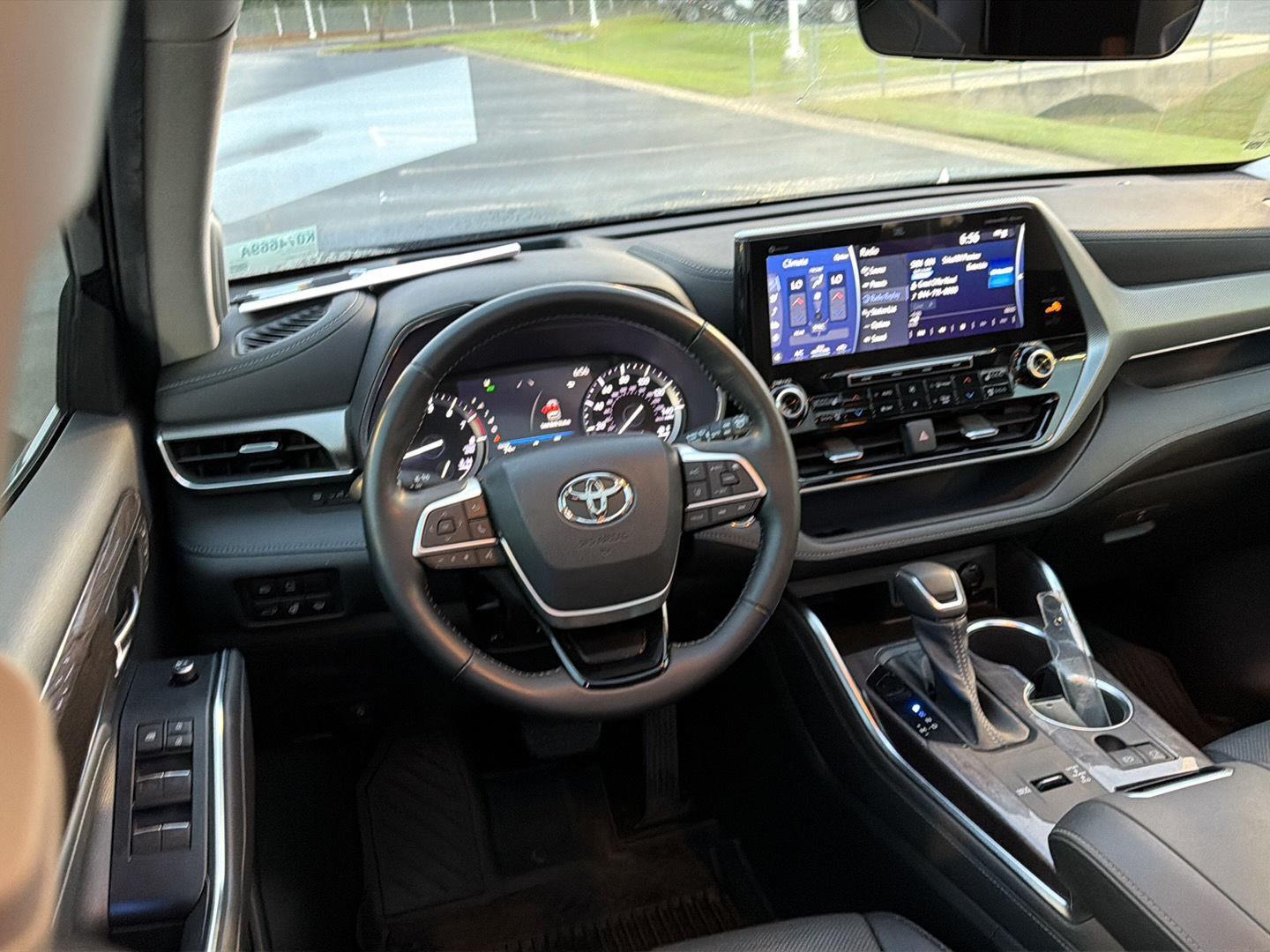 Used 2022 Toyota Highlander SUV