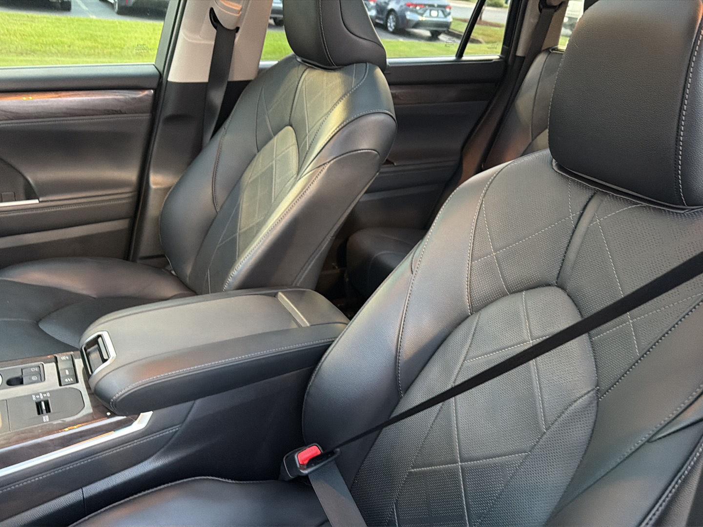 Used 2022 Toyota Highlander SUV