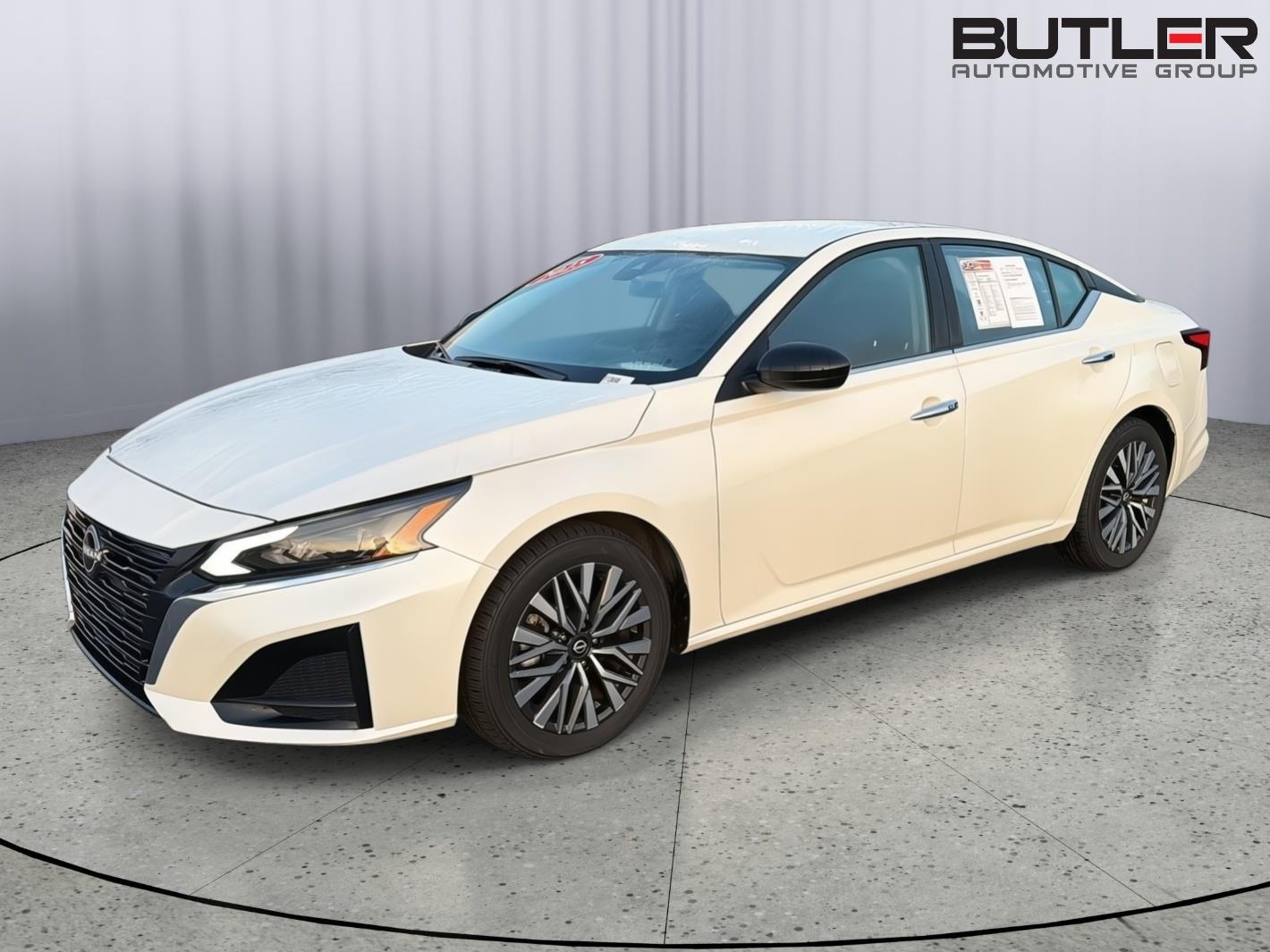 Used 2025 Nissan Altima Sedan