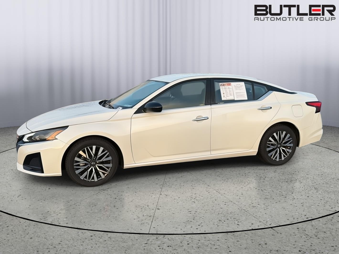 Used 2025 Nissan Altima Sedan
