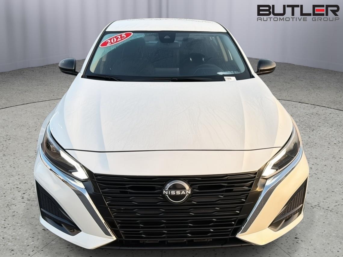 Used 2025 Nissan Altima Sedan
