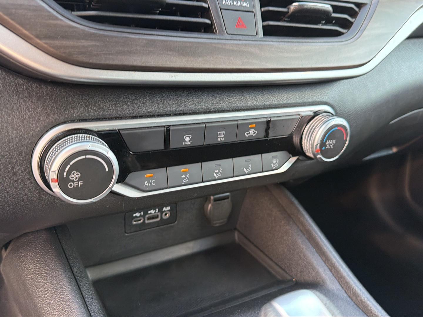 Used 2025 Nissan Altima Sedan