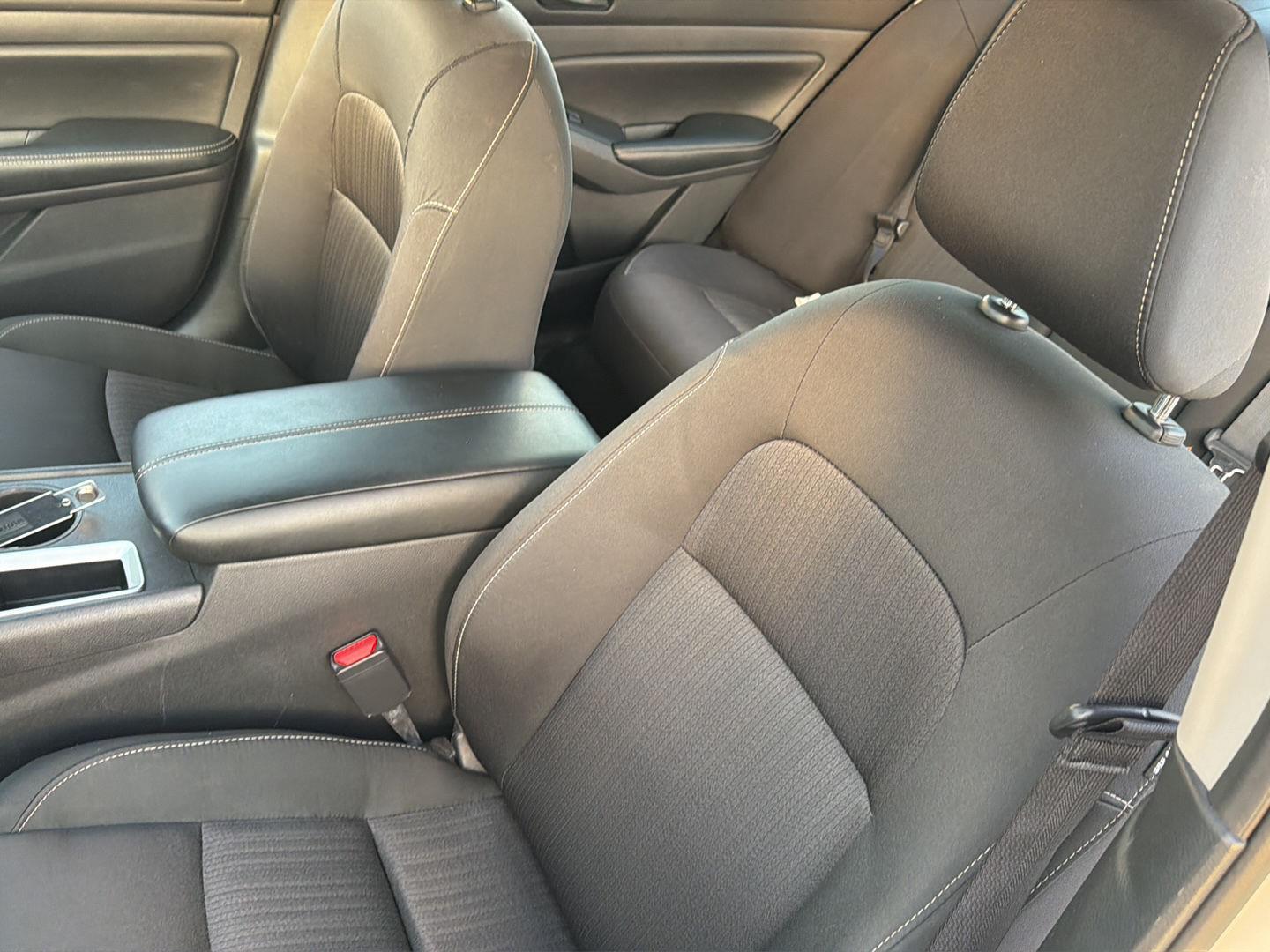 Used 2025 Nissan Altima Sedan