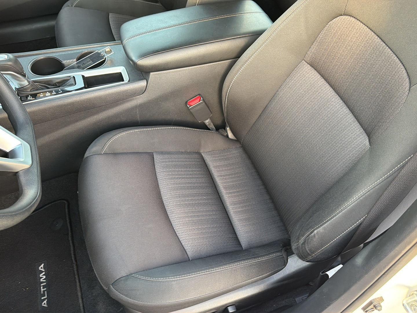 Used 2025 Nissan Altima Sedan