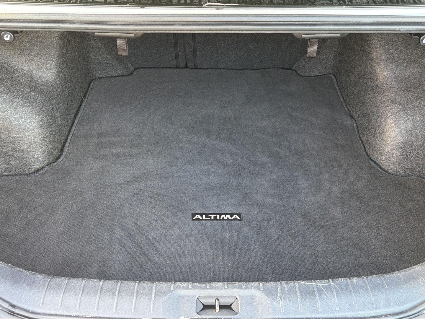 Used 2025 Nissan Altima Sedan