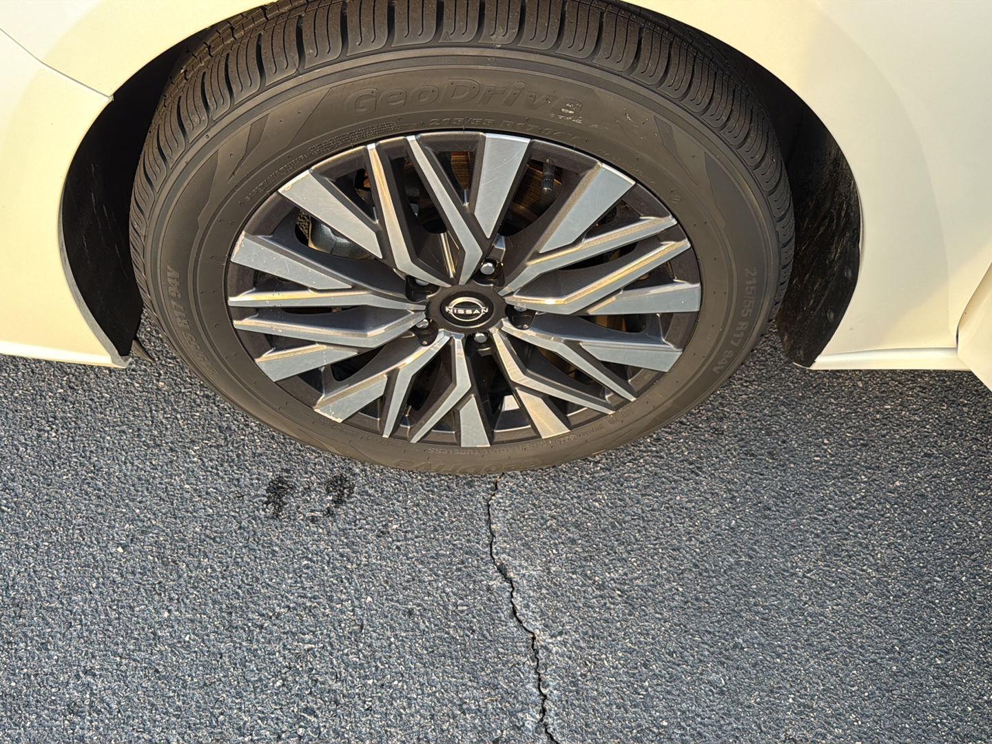 Used 2025 Nissan Altima Sedan