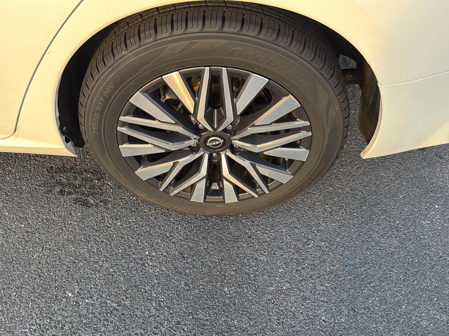 Used 2025 Nissan Altima Sedan